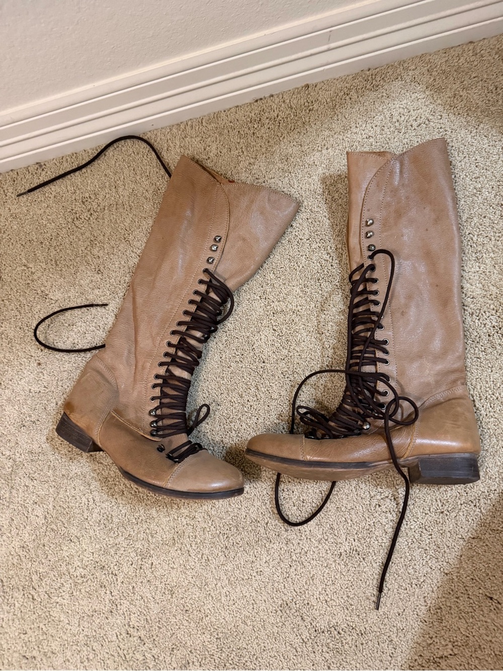 Steve Madden Tan 8.5 100% Leather Lace Up Boots
